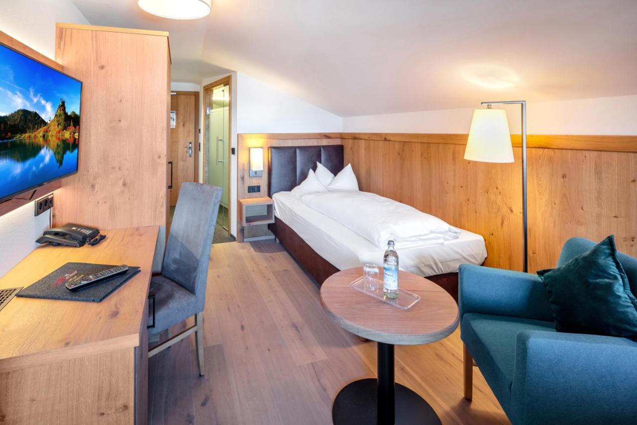 Hotel Helmer Швангау Екстериор снимка